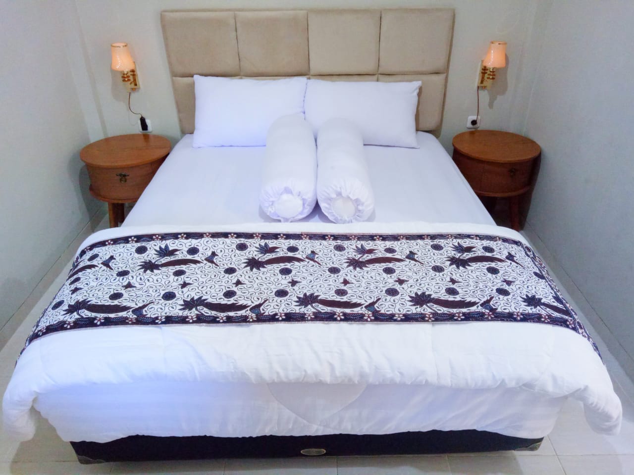 Double Bed Room Angle 2